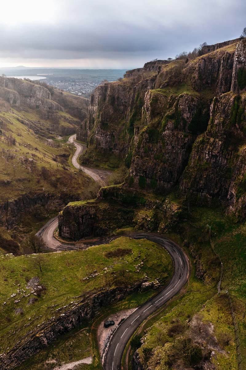 cheddar gorge green and brown mountain united kingdom